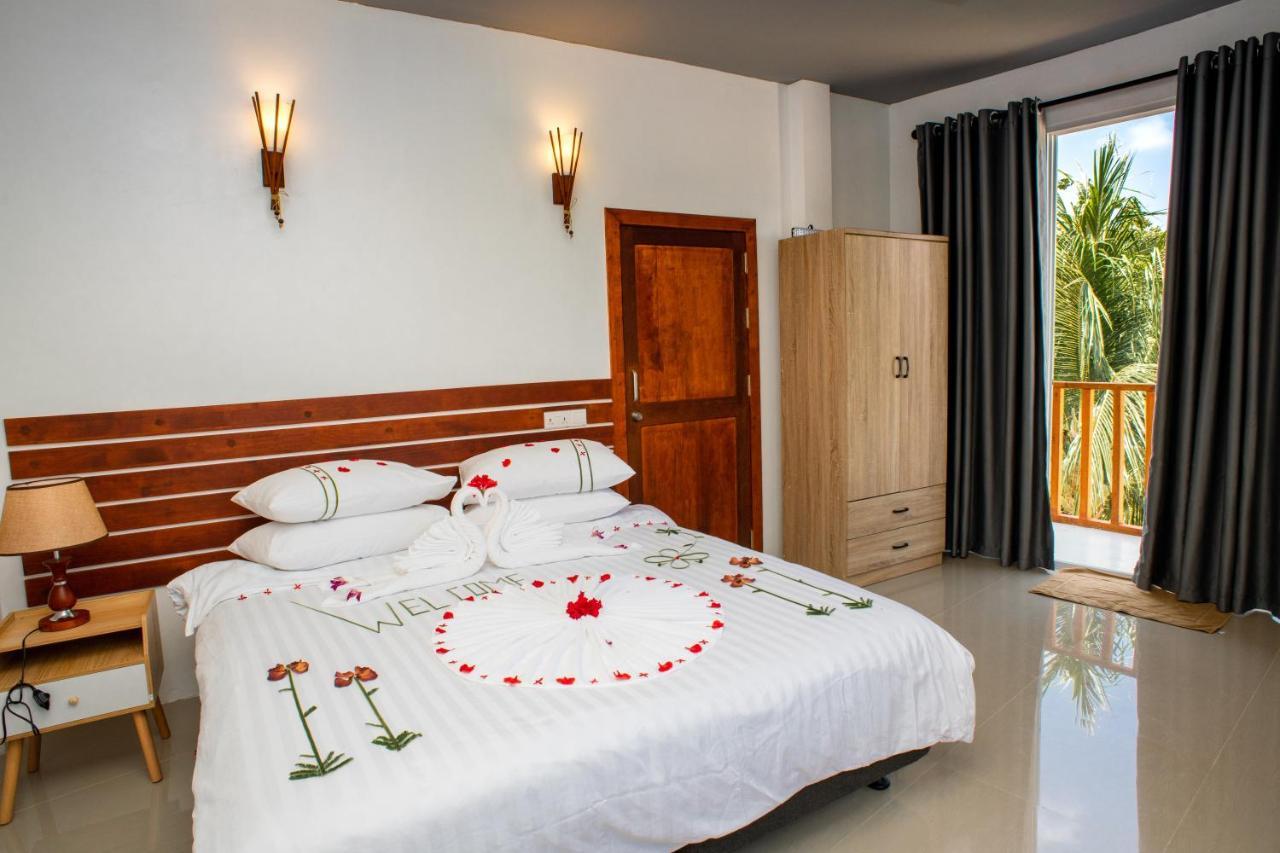 Finolhu Dhigurah Hotel Dhigurah  Exterior photo