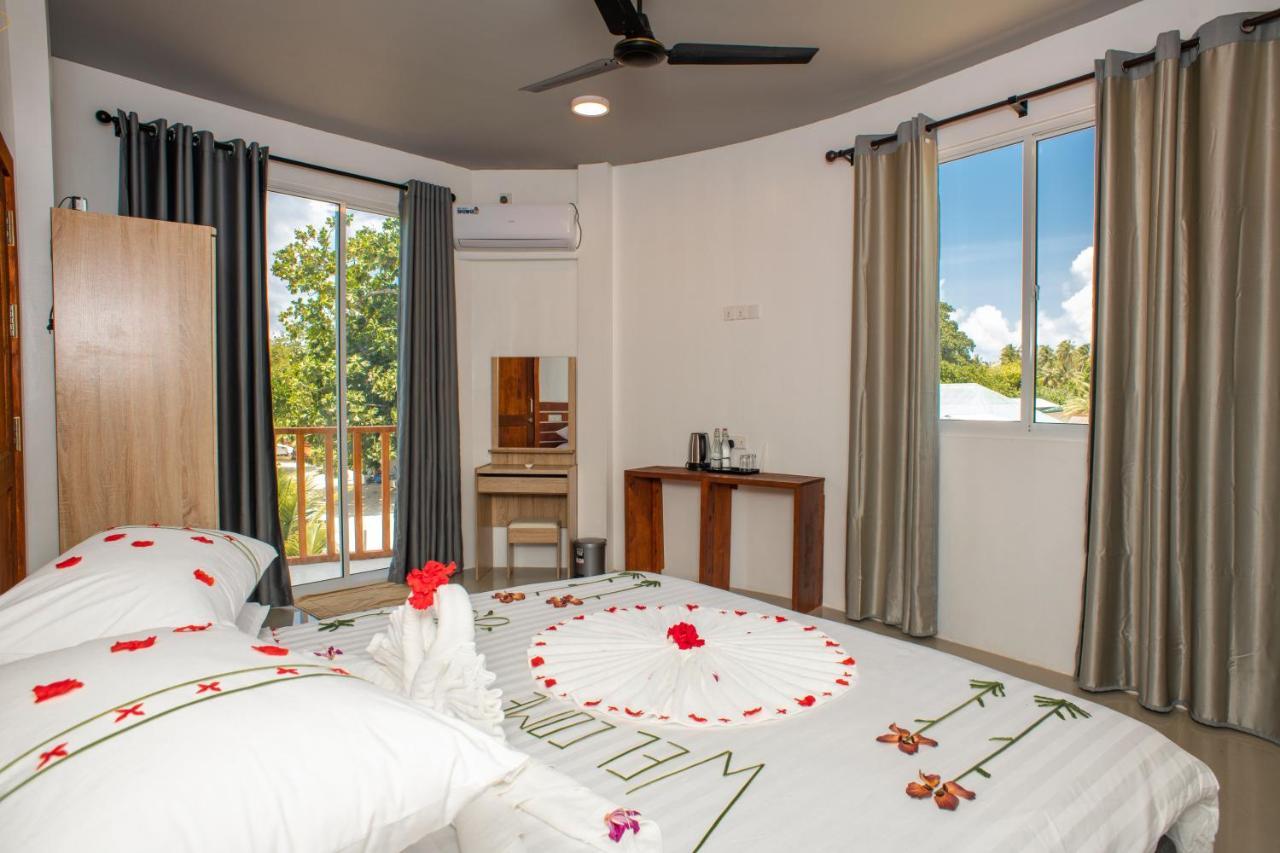 Finolhu Dhigurah Hotel Dhigurah  Exterior photo