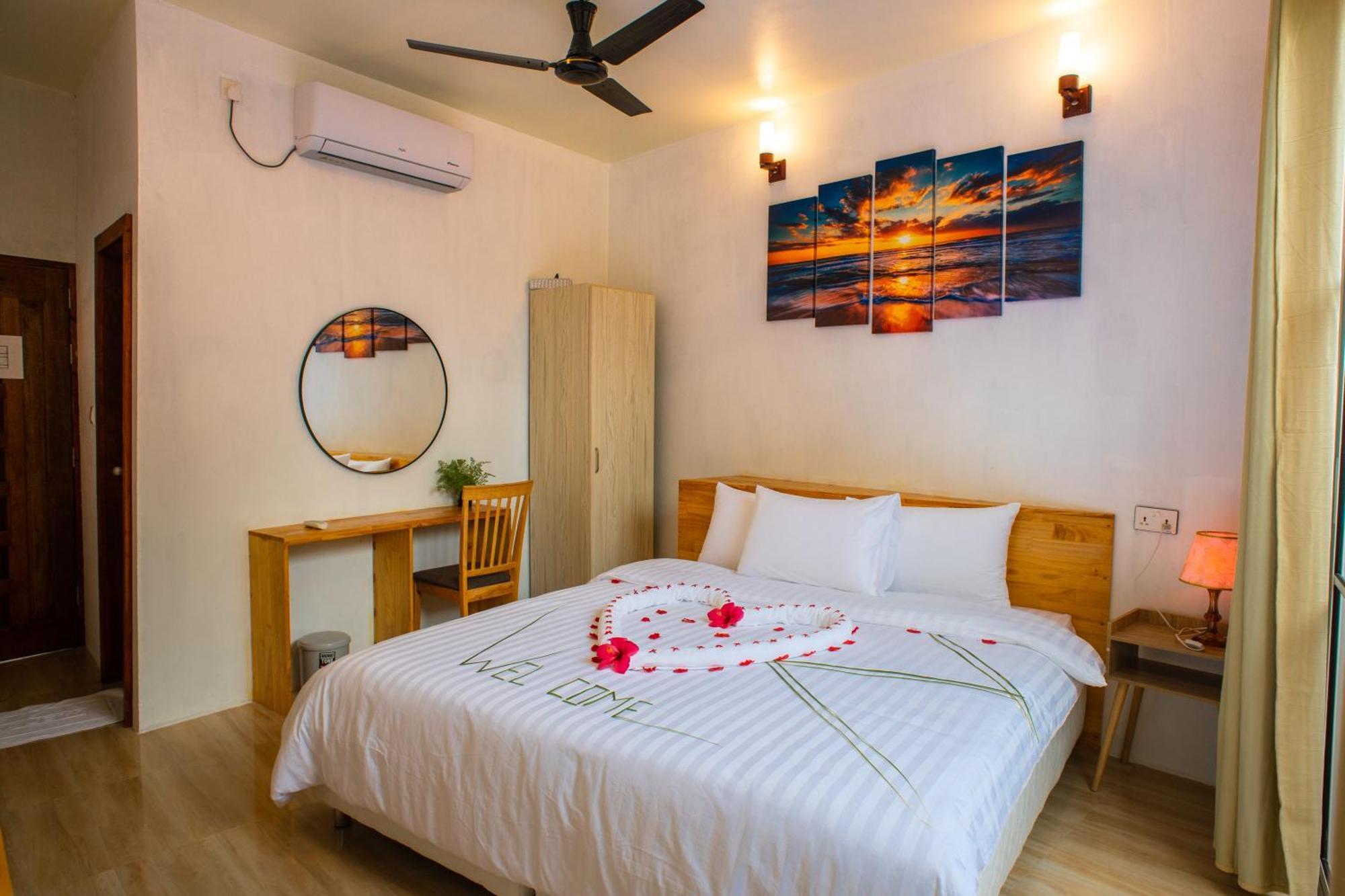 Finolhu Dhigurah Hotel Dhigurah  Exterior photo